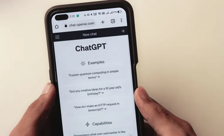 Smartphone displaying an AI chatbot interface, illustrating the Chatbase legitimacy review