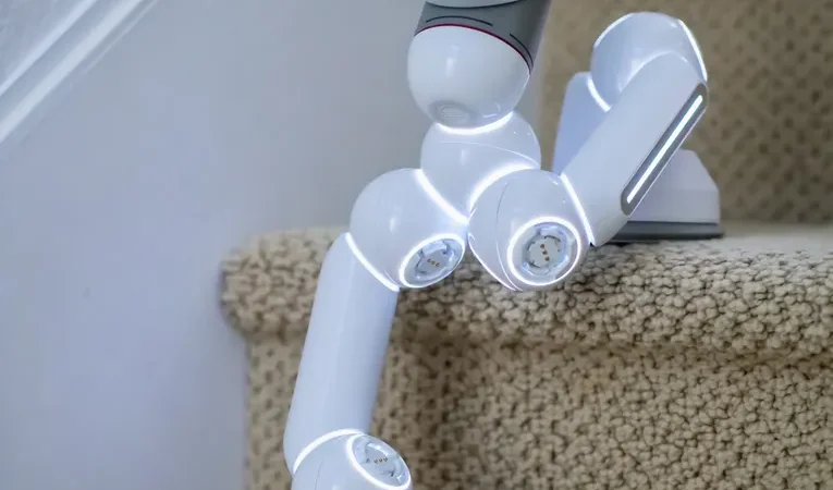 Autonomous robot device, illustrating the Manus AI agentic tool review